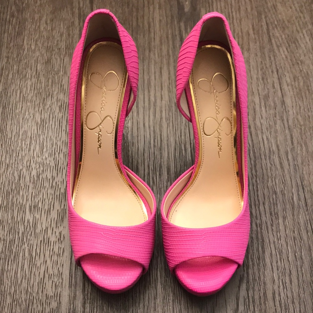 Jessica Simpson - bright pink heels